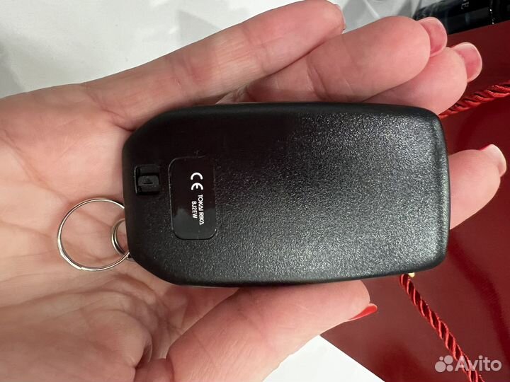 Смарт ключ Тойота Land Cruiser 200 оригинал