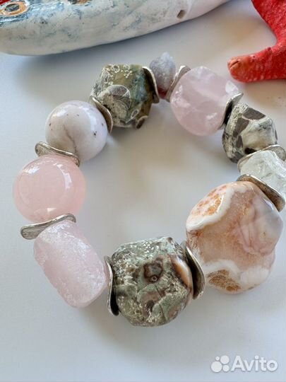 Женский браслет из натуральных камней