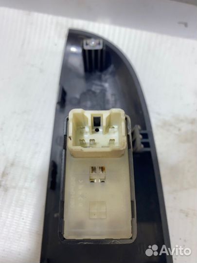 Блок управления стеклоподъемниками правый Daewoo