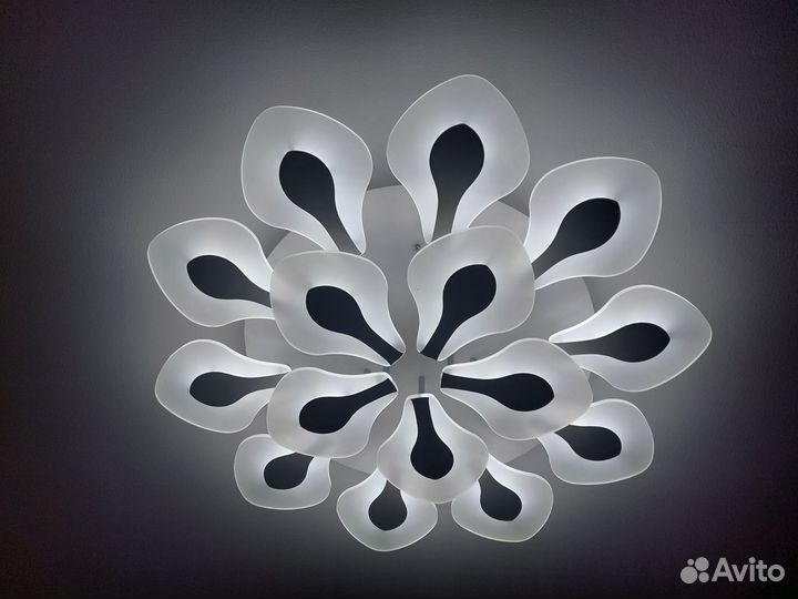 Потолочная светодиодная люстра (диаметр 100см)