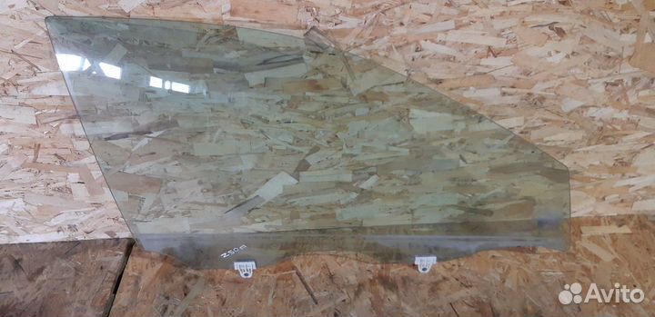 Стекло двери передней правой Nissan Murano (Z50) I