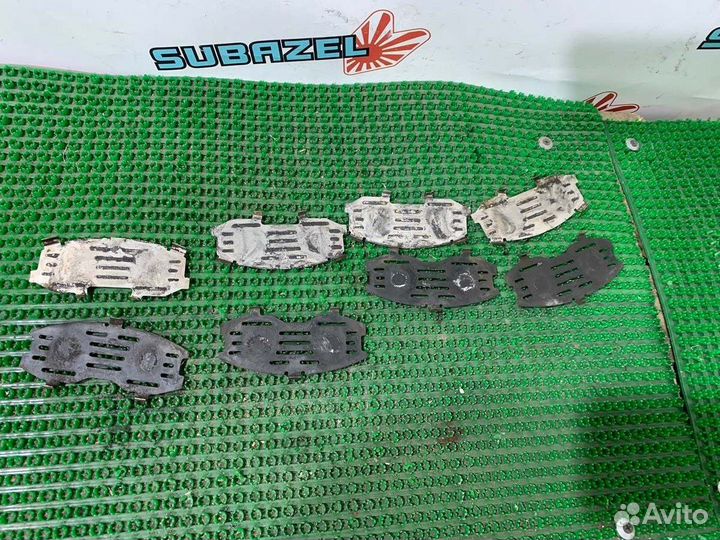 Противоскрипные пластины Subaru переднее Subaru