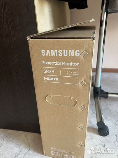 Монитор Samsung 27