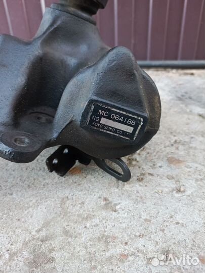 Рулевой редуктор Mitsubishi canter