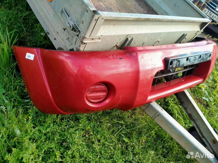 Бампер передний Ниссан Nissan NP300, Navara D22