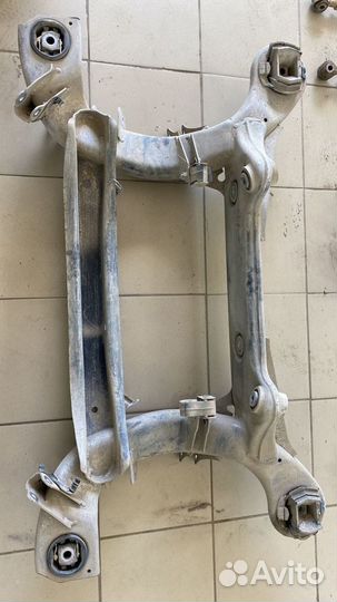 Подрамник передний задний Mercedes Benz W220