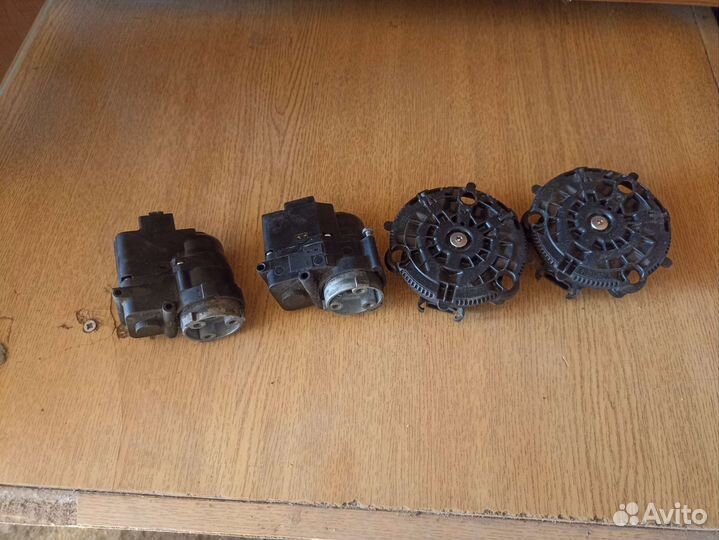 Моторчики регулиров. зеркал kiaCeed2011