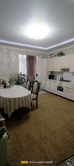 2-к. квартира, 80 м², 3/3 эт.