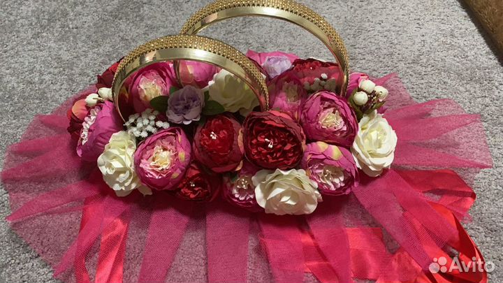 Свадебные украшения на машину пионы