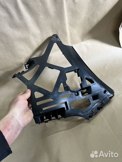 Крепление Переднего Бампера Правый VW Golf Plus 6