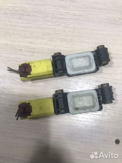 Датчик Airbag Audi A4