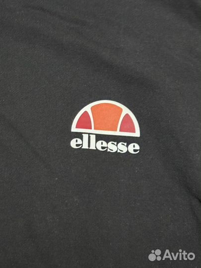 Свитшот ellesse. Оригинал