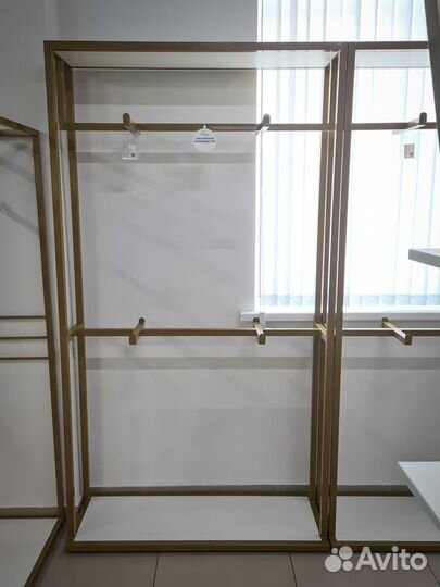 Вешала пристенные, рейлы для магазинов одежды