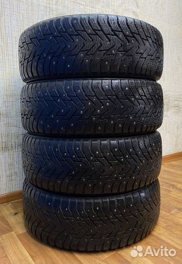 Nokian Tyres Hakkapeliitta 8 215/65 R16