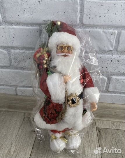 Дед мороз под елку