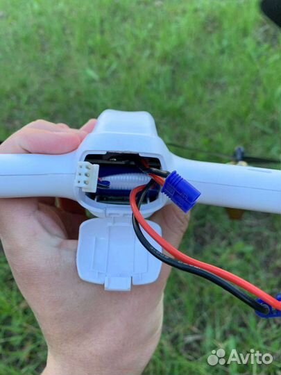 Квадрокоптер hubsan h501s