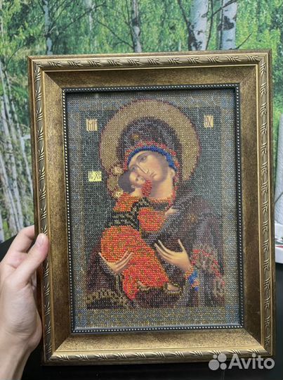 Владимирская икона Божьей Матери вышитая бисером
