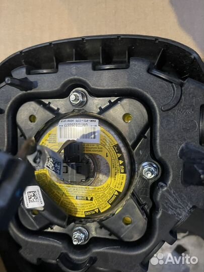 Рулевое колесо (руль) с AIR BAG на BMW X5, F15