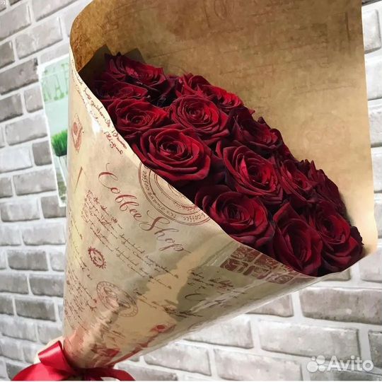 Букет красных роз. 25 роз