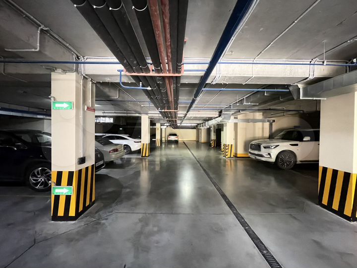 Машиноместо, 14 м²