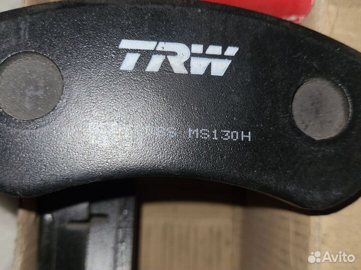 Дисковые тормозные колодки Nissan Almera