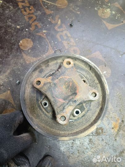 Привод вискомуфты Volvo FH12 D12C