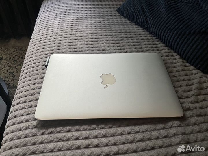 Macbook air 11 mid 2012