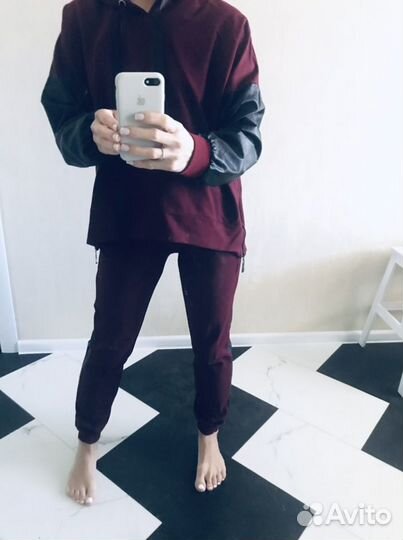 Спортивный костюм 42р/костюм женский