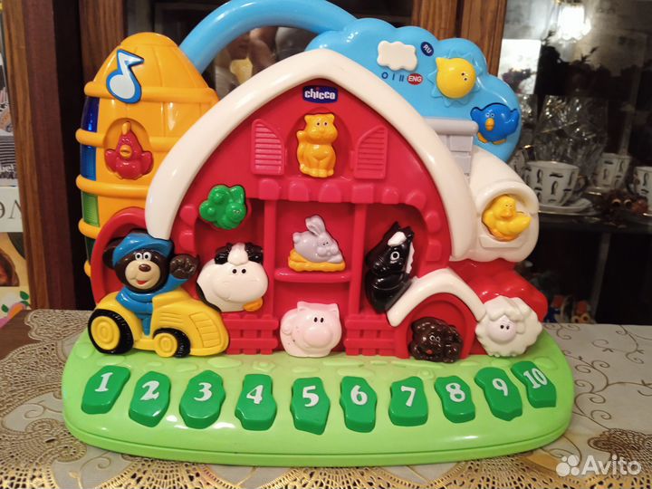 Игровой центр Chicco Говорящая ферма (Русский, Анг