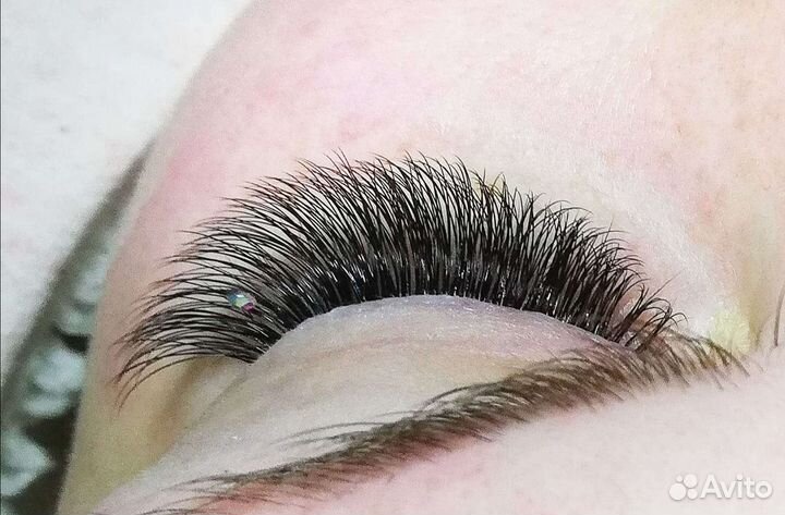 Наращивание ресниц на анатомической кушетки