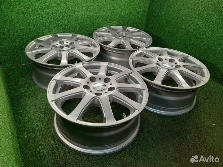 R16 Hot Stuff Exeeder 5x114.3 6.5JJ ET+38 цо73,1мм