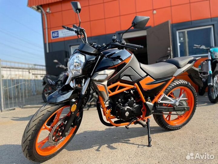 Мотоцикл Nitro 200