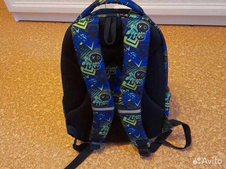 Школьный рюкзак