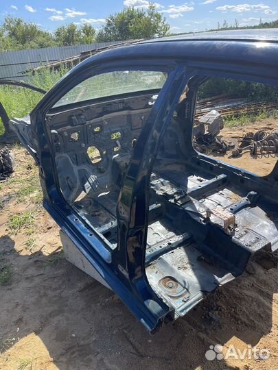 Стойка центральная mitsubishi lancer 9