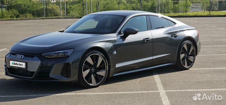 Audi e-tron GT 476 л.с. AT, 2023, 240 км