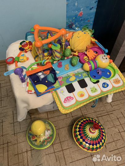 Развивающие игрушки пакетом