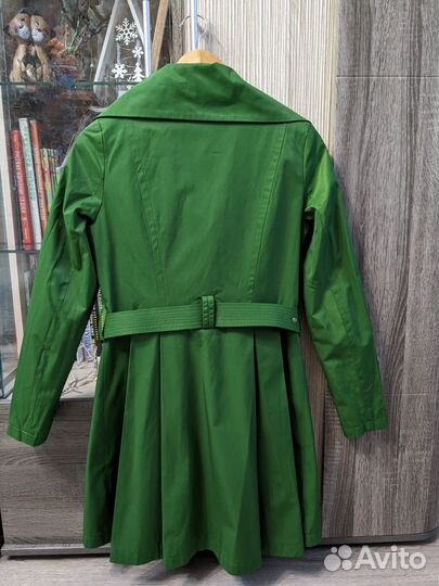 Плащ зеленый женский Размер 40-42-44