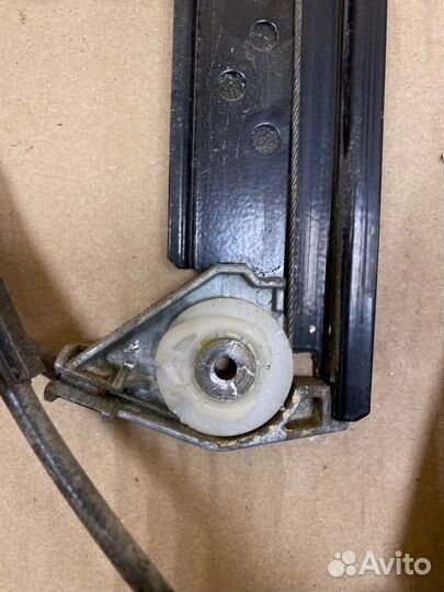 Стеклоподъемник задний левый Audi A8 D3 BVJ 2006