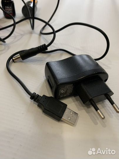 Домашняя LED-лампа для сушки маникюра