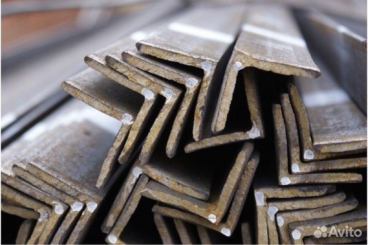 Уголок металлический