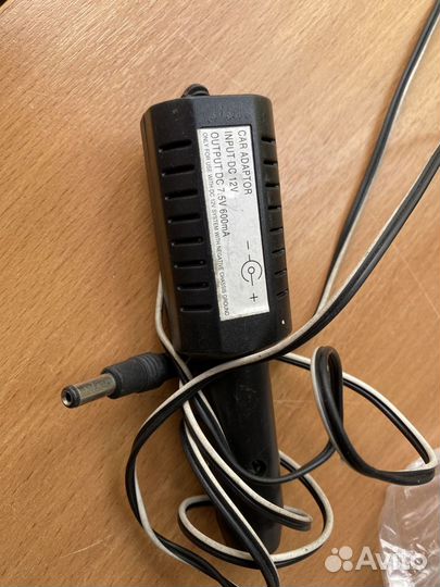 Автомобильный адаптер питания