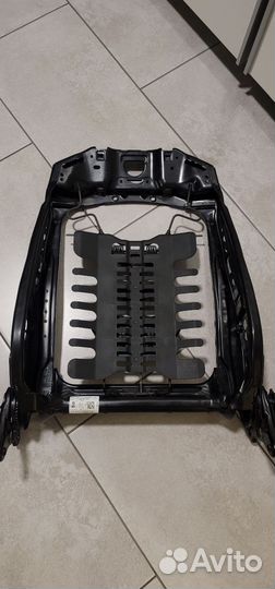 Передние сиденья Volkswagen Tiguan 2