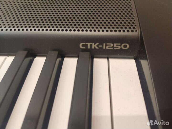 Синтезатор casio с подставкой