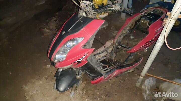 Запчасти на китайский скутер 50кубов