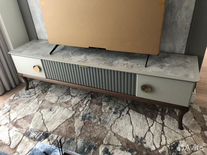 Тумба под телевизор