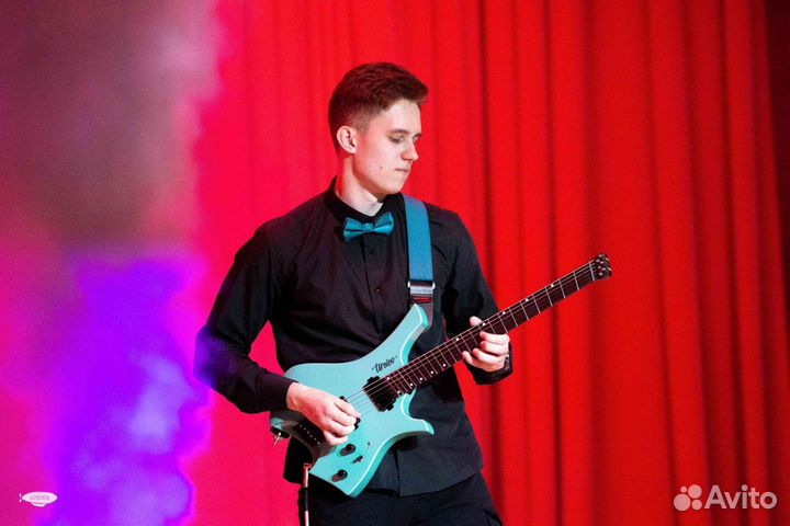 Преподаватель по электрогитаре/классической гитаре