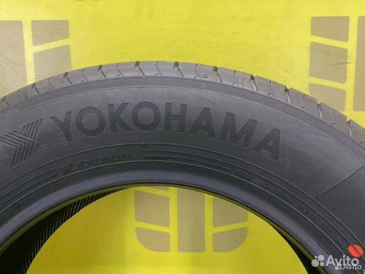 Yokohama Bluearth ES32 225/45 R17