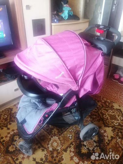 Прогулочная коляска