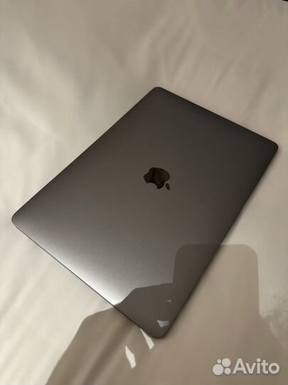 Macbook pro 13 m2 256