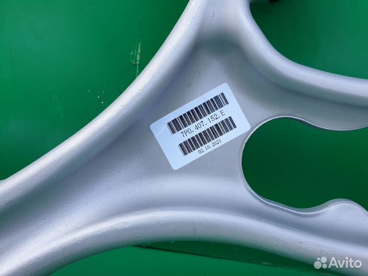 Рычаги передние Volkswagen Touareg 2 2010-2018